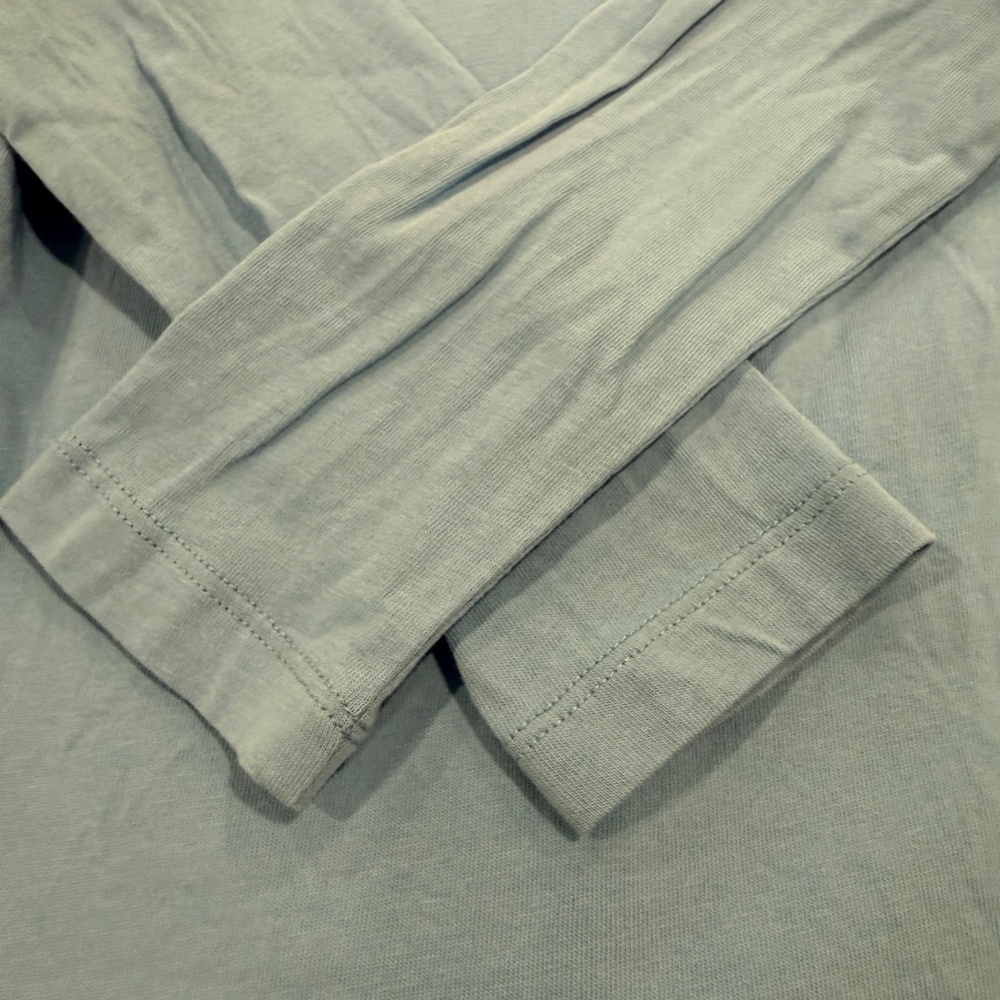 Size 6-7 Mini Boden Fun Facts Shirt in Surfboard Blue Snowflakes. - Picture 12 of 12